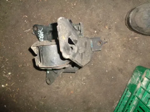 Βάση Κιβωτίου Ταχυτήτων Αριστερή για TOYOTA YARIS (2012 - 2014) ( ) Βάση Κιβωτίου Ταχυτήτων Αριστερή για TOYOTA YARIS (2012 - 2014) ( )