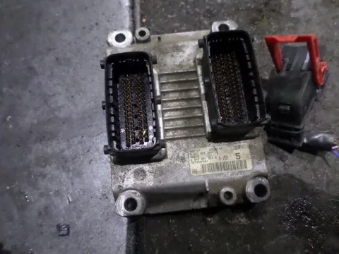 Εγκέφαλος Κινητήρα 0261206980 για FIAT PUNTO (1999 - 2003) (188) ΤΕΛΑΡΟ 10 *244169* Εγκέφαλος Κινητήρα 0261206980 για FIAT PUNTO (1999 - 2003) (188) ΤΕΛΑΡΟ 10 *244169*