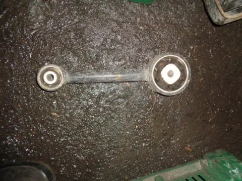 Βάση Κιβωτίου Ταχυτήτων Μεσαία για MITSUBISHI COLT (2006 - 2009) (CZC) Βάση Κιβωτίου Ταχυτήτων Μεσαία για MITSUBISHI COLT (2006 - 2009) (CZC)