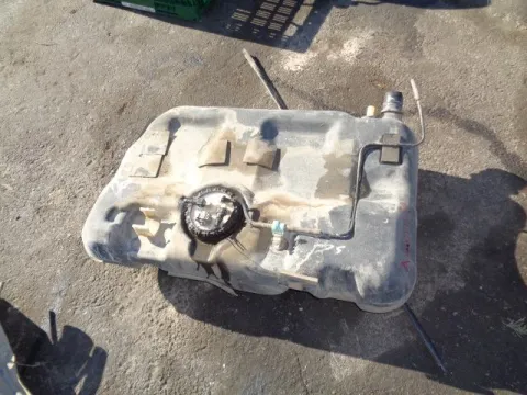 Δεξαμενή Καυσίμου (Ρεζερβουάρ) για HYUNDAI ACCENT (1999 - 2002) (CG) (LC)  *ΔΒ* Δεξαμενή Καυσίμου (Ρεζερβουάρ) για HYUNDAI ACCENT (1999 - 2002) (CG) (LC)  *ΔΒ*