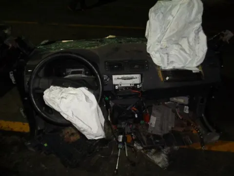 Τροπέτο Εμπρός Κουφάρι για VOLVO C30 (2007 - 2010) *Δ* -  Τροπέτο Εμπρός Κουφάρι για VOLVO C30 (2007 - 2010) *Δ* -