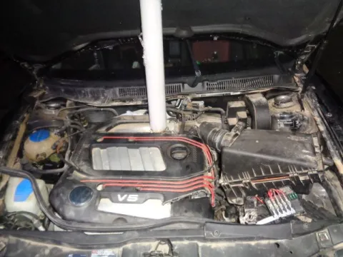 Τροπέτο Αμάξι κομπλέ Με Μηχανή Και Σασμάν AGZ για VW GOLF (1998 - 2004) Mk4 (1J1) Ηatchback - 5dr 2300 (AGZ) Petrol 150 V5 *ΔΒ* - 