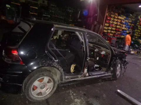 Τροπέτο Αμάξι κομπλέ Με Μηχανή Και Σασμάν AGZ για VW GOLF (1998 - 2004) Mk4 (1J1) Ηatchback - 5dr 2300 (AGZ) Petrol 150 V5 *ΔΒ* - 