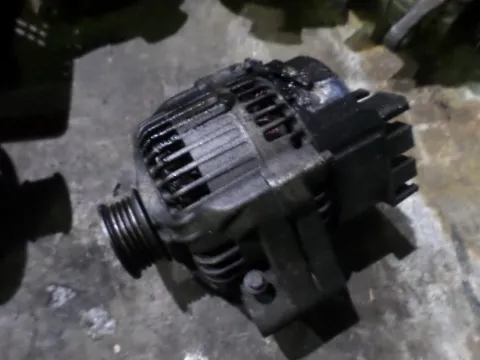 Δυναμό - Εναλλάκτης για ROVER 400 (1990 - 1993) (XW) Δυναμό - Εναλλάκτης για ROVER 400 (1990 - 1993) (XW)