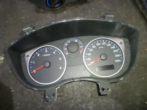 Κοντέρ για HYUNDAI i20 (2012 - ) Κοντέρ για HYUNDAI i20 (2012 - )