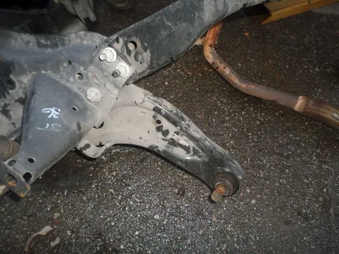 Ψαλίδι Εμπρός Δεξί για NISSAN QASHQAI (2010 - 2014) ( ) Ψαλίδι Εμπρός Δεξί για NISSAN QASHQAI (2010 - 2014) ( )