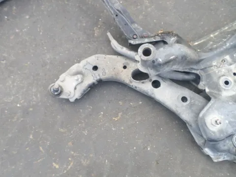 Ψαλίδι Εμπρός Αριστερό για TOYOTA RAV-4 (2006 - 2009) (XA30)