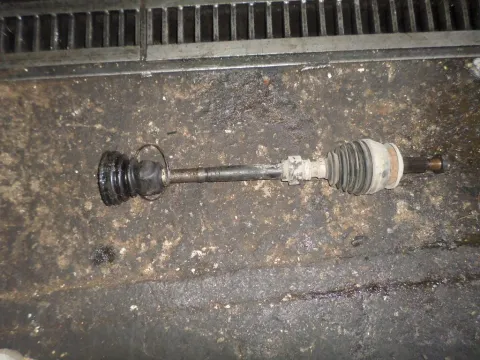 Ημιαξόνιο Εμπρός Δεξί για TOYOTA RAV-4 (2006 - 2009) (XA30) Ημιαξόνιο Εμπρός Δεξί για TOYOTA RAV-4 (2006 - 2009) (XA30)