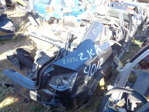 Τροπέτο Πίσω Χωρίς Άξονα Με Θόλουs Και Σασί για AUDI A4 (2001 - 2005) (8H) (8E) Sedan - 4dr *ΔΒ* Τροπέτο Πίσω Χωρίς Άξονα Με Θόλουs Και Σασί για AUDI A4 (2001 - 2005) (8H) (8E) Sedan - 4dr *ΔΒ*