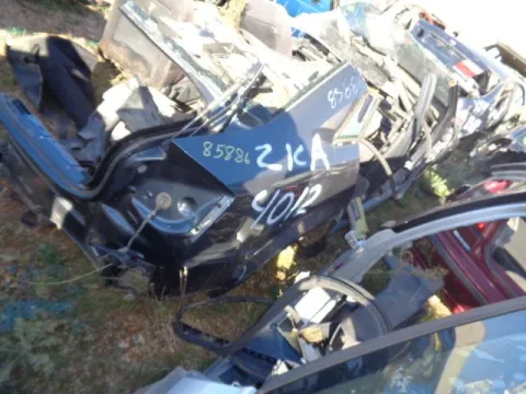 Τροπέτο Πίσω Χωρίς Άξονα Με Θόλουs Και Σασί για AUDI A4 (2001 - 2005) (8H) (8E) Sedan - 4dr *ΔΒ* -  Τροπέτο Πίσω Χωρίς Άξονα Με Θόλουs Και Σασί για AUDI A4 (2001 - 2005) (8H) (8E) Sedan - 4dr *ΔΒ* -
