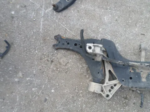 Ψαλίδι Εμπρός Αριστερό για VW POLO (2002 - 2005) (9N) Ψαλίδι Εμπρός Αριστερό για VW POLO (2002 - 2005) (9N)