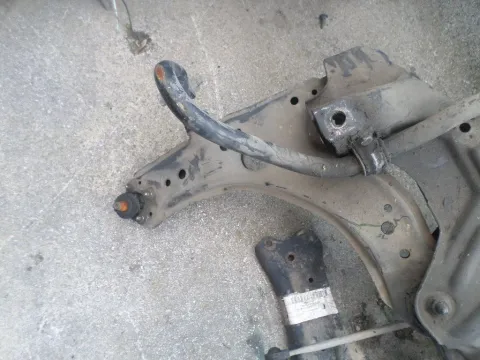 Ψαλίδι Εμπρός Αριστερό για VW GOLF (1998 - 2004) Mk4 (1J1)