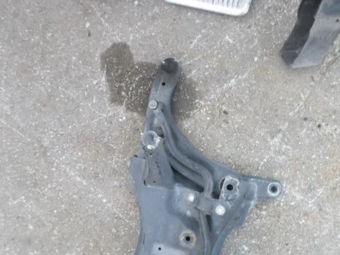 Ψαλίδι Εμπρός Δεξί για TOYOTA AYGO (2005 - 2009) (B10) Ψαλίδι Εμπρός Δεξί για TOYOTA AYGO (2005 - 2009) (B10)