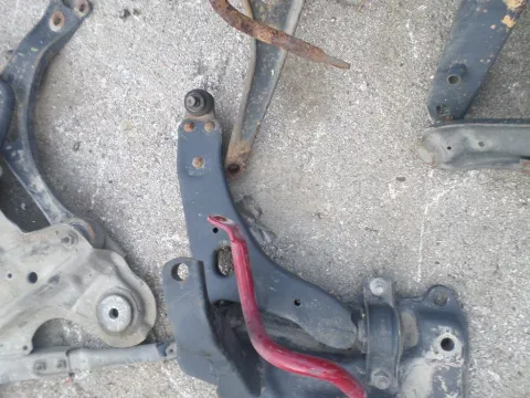 Ψαλίδι Εμπρός Δεξί για FORD FOCUS (2002 - 2004) Mk1b Ψαλίδι Εμπρός Δεξί για FORD FOCUS (2002 - 2004) Mk1b