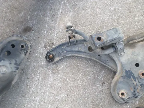 Ψαλίδι Εμπρός Αριστερό για HYUNDAI S COYPE (1992 - 1995) (SLC) Ψαλίδι Εμπρός Αριστερό για HYUNDAI S COYPE (1992 - 1995) (SLC)