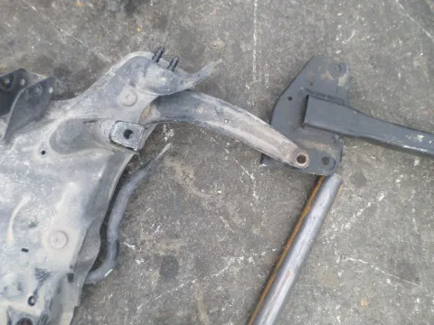 Ψαλίδι Εμπρός Δεξί για CITROEN C4 (2004 - 2007) (LC) Ψαλίδι Εμπρός Δεξί για CITROEN C4 (2004 - 2007) (LC)