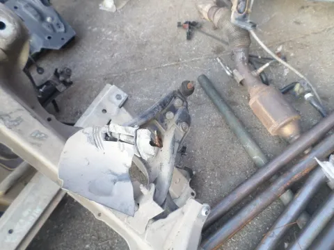 Ψαλίδι Εμπρός Δεξί για RENAULT CLIO (2001 - 2005) (BB_) (CB_) Ψαλίδι Εμπρός Δεξί για RENAULT CLIO (2001 - 2005) (BB_) (CB_)