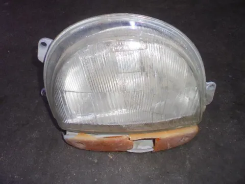 Φανάρι Εμπρός Δεξί για RENAULT TWINGO (1993 - 1998) (C06) Φανάρι Εμπρός Δεξί για RENAULT TWINGO (1993 - 1998) (C06)