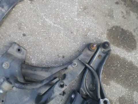 Ψαλίδι Εμπρός Αριστερό για MITSUBISHI COLT (2005 - 2008 ) (CZ) Ψαλίδι Εμπρός Αριστερό για MITSUBISHI COLT (2005 - 2008 ) (CZ)