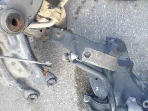Ψαλίδι Εμπρός Αριστερό για FORD FOCUS (2002 - 2004) Mk1b Ψαλίδι Εμπρός Αριστερό για FORD FOCUS (2002 - 2004) Mk1b