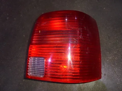 Φανάρι Πίσω Δεξί για VW PASSAT (1997 - 2000) S-Wagon - 5dr ( 3B5 ) Φανάρι Πίσω Δεξί για VW PASSAT (1997 - 2000) S-Wagon - 5dr ( 3B5 )