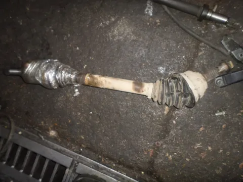 Ημιαξόνιο Εμπρός Αριστερό για PEUGEOT 407 (2004 - 2008) (6D_) Ημιαξόνιο Εμπρός Αριστερό για PEUGEOT 407 (2004 - 2008) (6D_)