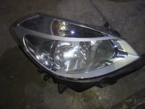 Φανάρι Εμπρός Δεξί για RENAULT CLIO (2006 - 2009) (BR_) (CR_) Φανάρι Εμπρός Δεξί για RENAULT CLIO (2006 - 2009) (BR_) (CR_)