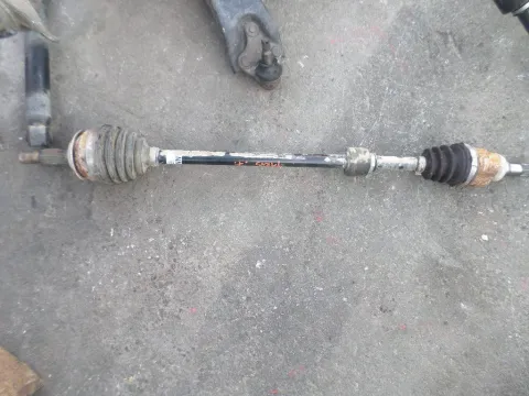 Ημιαξόνιο Εμπρός Δεξί για TOYOTA YARIS (2009 - 2012) (XP90) Ημιαξόνιο Εμπρός Δεξί για TOYOTA YARIS (2009 - 2012) (XP90)