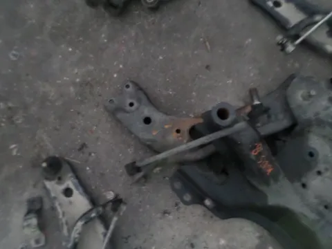 Ψαλίδι Εμπρός Δεξί για TOYOTA AURIS (2007 - 2009) E150 Ψαλίδι Εμπρός Δεξί για TOYOTA AURIS (2007 - 2009) E150