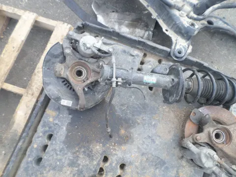 Άκρο Πλήρες Εμπρός Δεξί Με ABS για TOYOTA YARIS (2009 - 2012) (XP90) Άκρο Πλήρες Εμπρός Δεξί Με ABS για TOYOTA YARIS (2009 - 2012) (XP90)