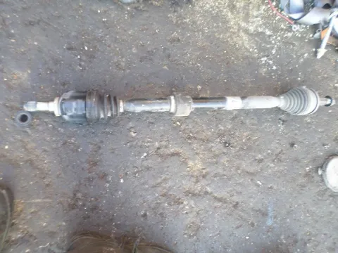 Ημιαξόνιο Εμπρός Δεξί για TOYOTA AURIS (2013 - 2015)