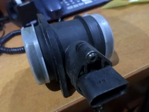Μετρητής Μάζας Αέρος (MAF - LUFT - AIR FLOW) 0281002429 για AUDI A6 (2001 - 2004) (4B)  "ΤΕΛΑΡΟ 4"(πισω τοιχο) Μετρητής Μάζας Αέρος (MAF - LUFT - AIR FLOW) 0281002429 για AUDI A6 (2001 - 2004) (4B)  "ΤΕΛΑΡΟ 4"(πισω τοιχο)