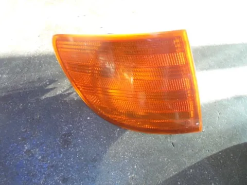 Φλας Εμπρός Δεξιό Πορτοκαλί για MERCEDES VITO (1996 - 2003) (W638) Φλας Εμπρός Δεξιό Πορτοκαλί για MERCEDES VITO (1996 - 2003) (W638)