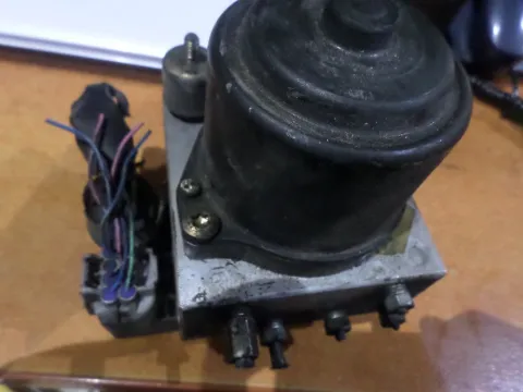 Μονάδα ABS 4451087401 για DAIHATSU TERIOS (2000 - 2005) (J102) Μονάδα ABS 4451087401 για DAIHATSU TERIOS (2000 - 2005) (J102)