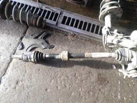 Ημιαξόνιο Εμπρός Δεξί Με ABS για TOYOTA AURIS (2009 - 2013) Ημιαξόνιο Εμπρός Δεξί Με ABS για TOYOTA AURIS (2009 - 2013)