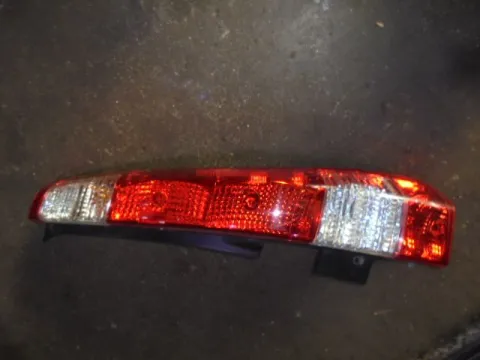 Φανάρι Πίσω Δεξί για HONDA CRV (2005 - 2007) (RD) Φανάρι Πίσω Δεξί για HONDA CRV (2005 - 2007) (RD)