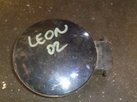 Πορτάκι Βενζίνης για SEAT LEON (1999 - 2005) (1MZ) Πορτάκι Βενζίνης για SEAT LEON (1999 - 2005) (1MZ)