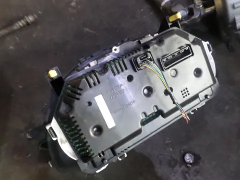 Κοντέρ για TOYOTA YARIS (2009 - 2012) (XP90) -  Κοντέρ για TOYOTA YARIS (2009 - 2012) (XP90) -
