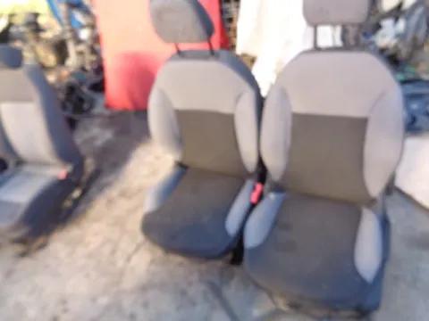 Καθίσματα Εμπρόs Χ.Αερόσακους για CITROEN C3 (2014 - ) *Α* Καθίσματα Εμπρόs Χ.Αερόσακους για CITROEN C3 (2014 - ) *Α*
