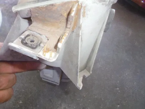 Φανάρι Εμπρός Αριστερό Σπασμένη Βάση για FORD ESCORT (1995 - 1998) MK7 -  Φανάρι Εμπρός Αριστερό Σπασμένη Βάση για FORD ESCORT (1995 - 1998) MK7 -