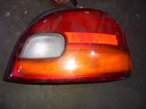 Φανάρι Πίσω Δεξί για HYUNDAI ACCENT (1994 - 1997) (UA) (X3) Sedan 4dr Φανάρι Πίσω Δεξί για HYUNDAI ACCENT (1994 - 1997) (UA) (X3) Sedan 4dr