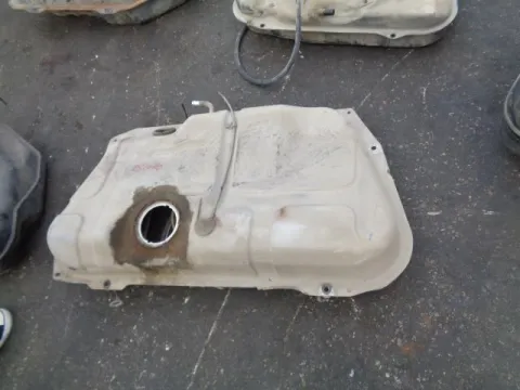 Δεξαμενή Καυσίμου (Ρεζερβουάρ) για FORD ESCORT (1992 - 1995) MK6 *ΔΒ* Δεξαμενή Καυσίμου (Ρεζερβουάρ) για FORD ESCORT (1992 - 1995) MK6 *ΔΒ*