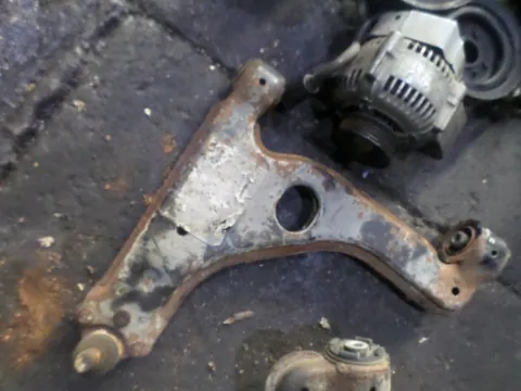 Ψαλίδι Εμπρός Αριστερό για OPEL ASTRA (2004 - 2007) H ΠΑΛΕΤΑ 1 *223236* Ψαλίδι Εμπρός Αριστερό για OPEL ASTRA (2004 - 2007) H ΠΑΛΕΤΑ 1 *223236*