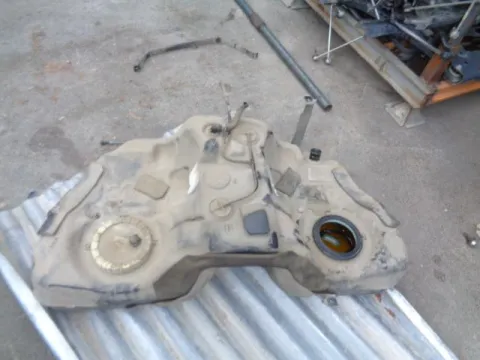 Δεξαμενή Καυσίμου (Ρεζερβουάρ) για MAZDA RX8 (2004 - 2008) (SE17)  *ΔΒ* Δεξαμενή Καυσίμου (Ρεζερβουάρ) για MAZDA RX8 (2004 - 2008) (SE17)  *ΔΒ*