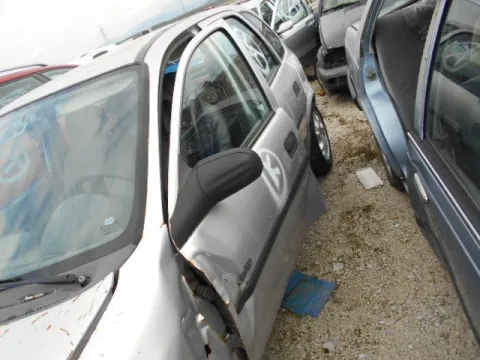 Τροπέτο Αμάξι κομπλέ δεν έχει μηχανή και σασμάν για OPEL CORSA (1993 - 2000) B Ηatchback - 5dr *Δ* -  Τροπέτο Αμάξι κομπλέ δεν έχει μηχανή και σασμάν για OPEL CORSA (1993 - 2000) B Ηatchback - 5dr *Δ* -