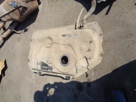 Δεξαμενή Καυσίμου (Ρεζερβουάρ) για DAIHATSU GRAN MOVE (1999 - 2002) *ΔΒ* Δεξαμενή Καυσίμου (Ρεζερβουάρ) για DAIHATSU GRAN MOVE (1999 - 2002) *ΔΒ*