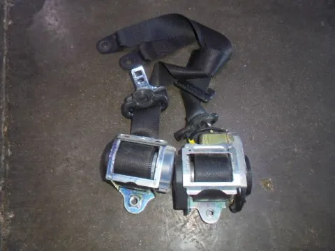 Ζώνη Ασφαλείας Σετ Αριστερή Δεξιά για FORD FIESTA (2002 - 2005) Mk5a Ζώνη Ασφαλείας Σετ Αριστερή Δεξιά για FORD FIESTA (2002 - 2005) Mk5a