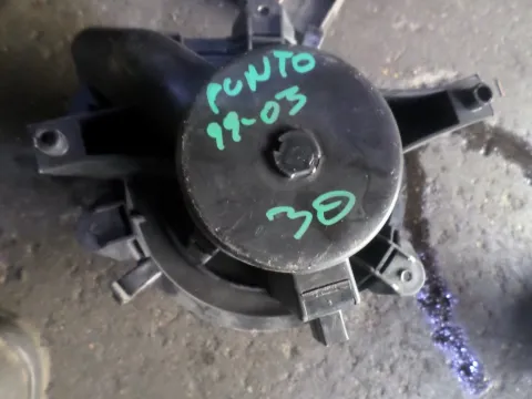 Μοτέρ Καλοριφέρ για FIAT PUNTO (2003 - 2008) (188) Μοτέρ Καλοριφέρ για FIAT PUNTO (2003 - 2008) (188)