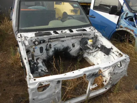 Τροπέτο Εμπρός Κουφάρι για NISSAN D22 (2002 - 2007) *ΔΒ* Τροπέτο Εμπρός Κουφάρι για NISSAN D22 (2002 - 2007) *ΔΒ*