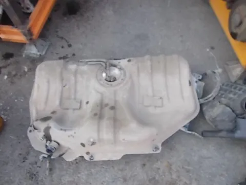 Δεξαμενή Καυσίμου (Ρεζερβουάρ) για NISSAN ALMERA (1995 - 1998) (N15)  *ΔΒ* Δεξαμενή Καυσίμου (Ρεζερβουάρ) για NISSAN ALMERA (1995 - 1998) (N15)  *ΔΒ*